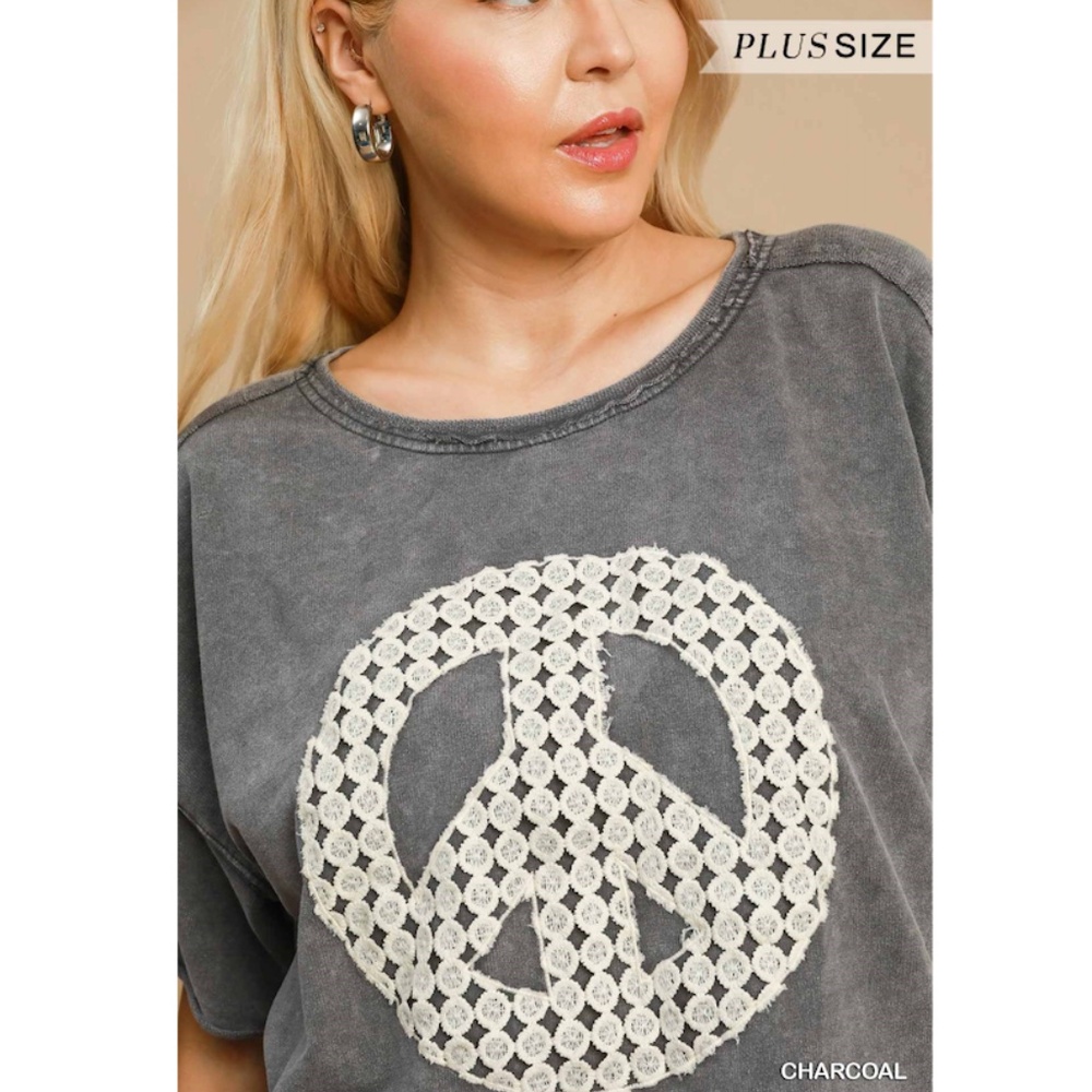 🌹 “The Lyra" Charcoal Peace Lace Applique Top